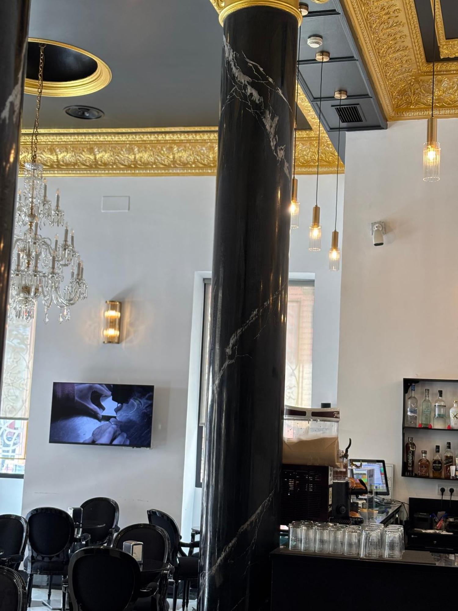 Adriano Boutique Sevilla Luaran gambar